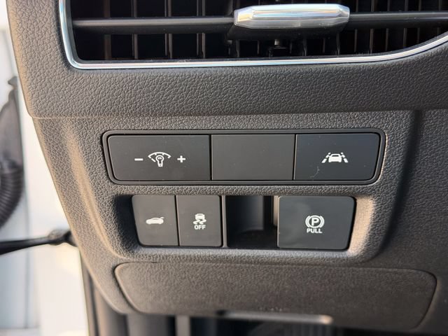 Used 2021 Hyundai Sonata Limited w/ Preferred Accessory Package FWD image 8