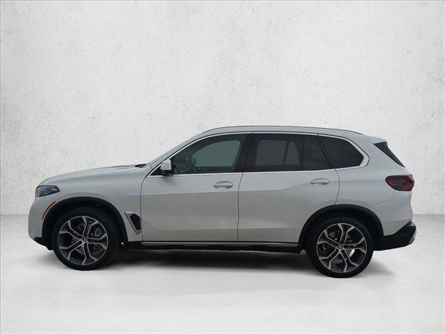 Used 2024 BMW X5 xDrive40i w/ Premium Package image 9
