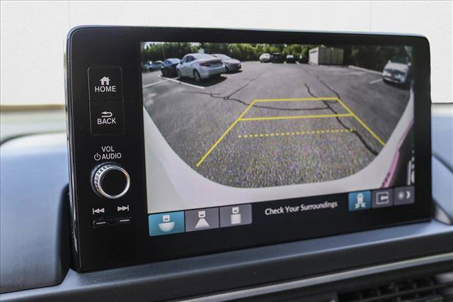 New 2025 Honda Pilot Touring image 19