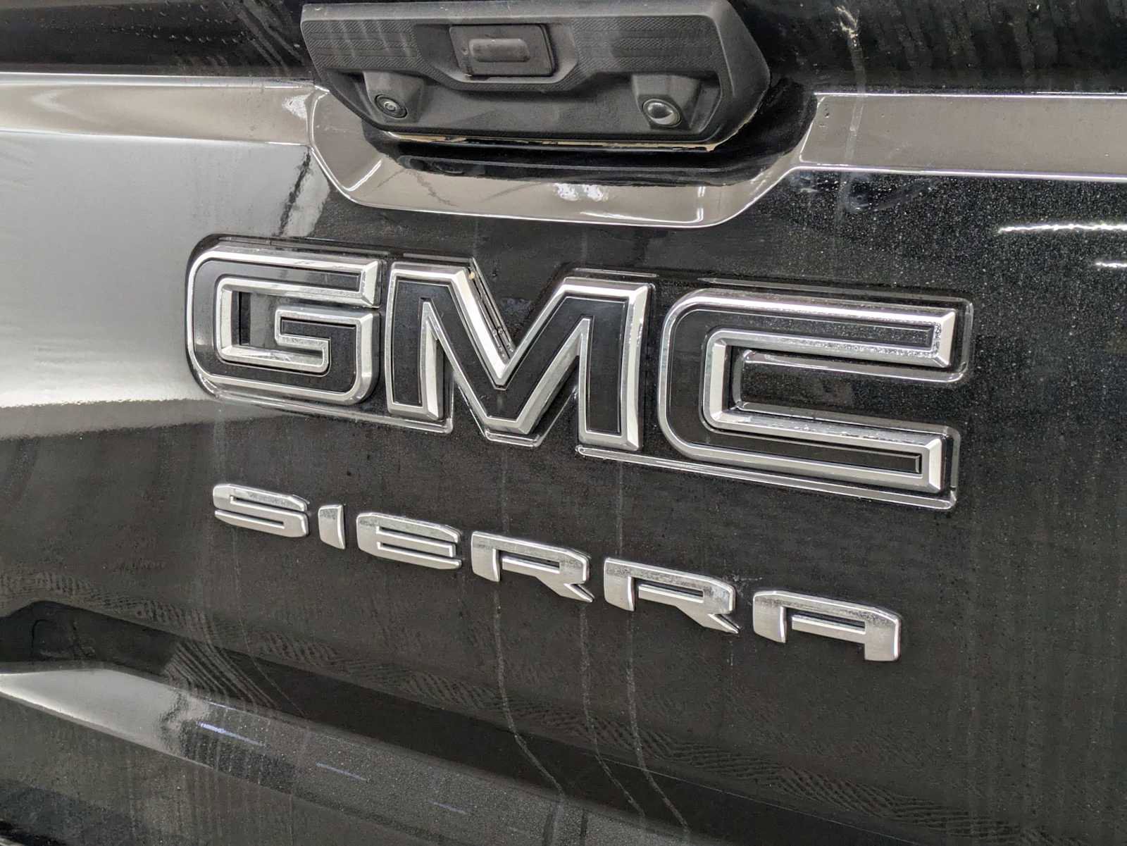 Used 2024 GMC Sierra 1500 Elevation w/ Elevation Premium Package AWD/4WD image 13