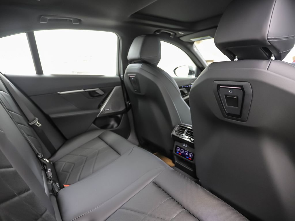 Used 2026 BMW 530i xDrive w/ Premium Package image 26