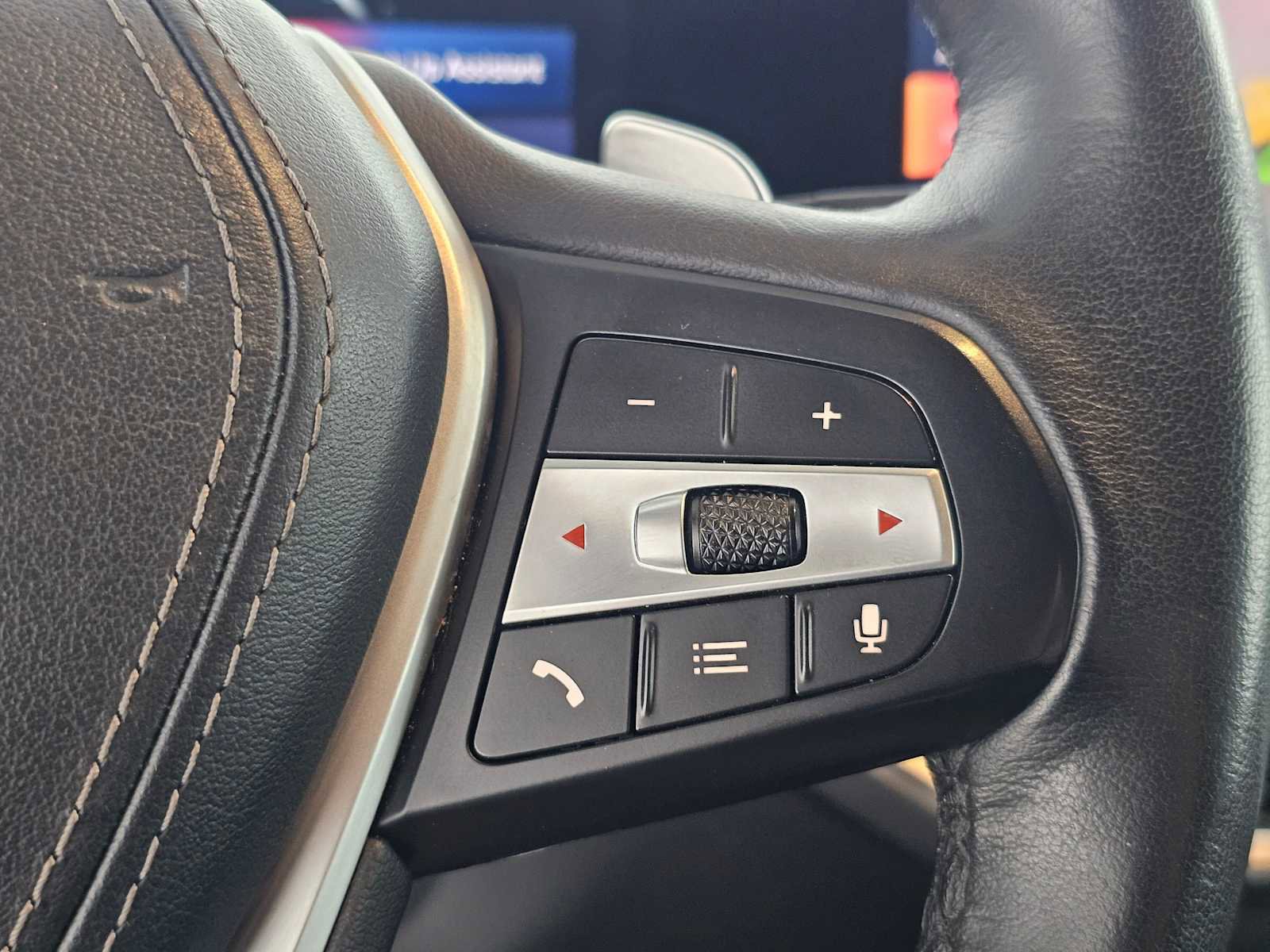 Used 2024 BMW X5 xDrive40i w/ Premium Package image 28