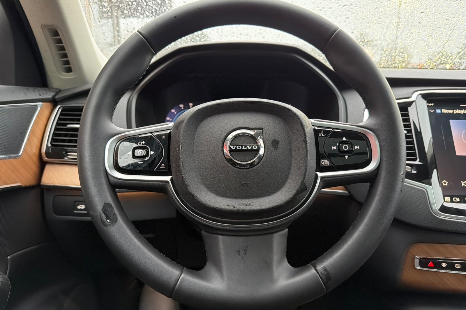 Used 2024 Volvo XC90 B6 Plus AWD/4WD image 24