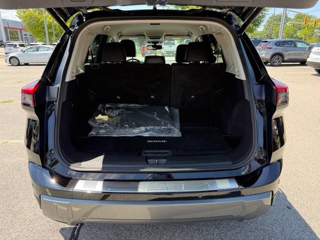 Used 2024 Nissan Rogue SL AWD/4WD image 10