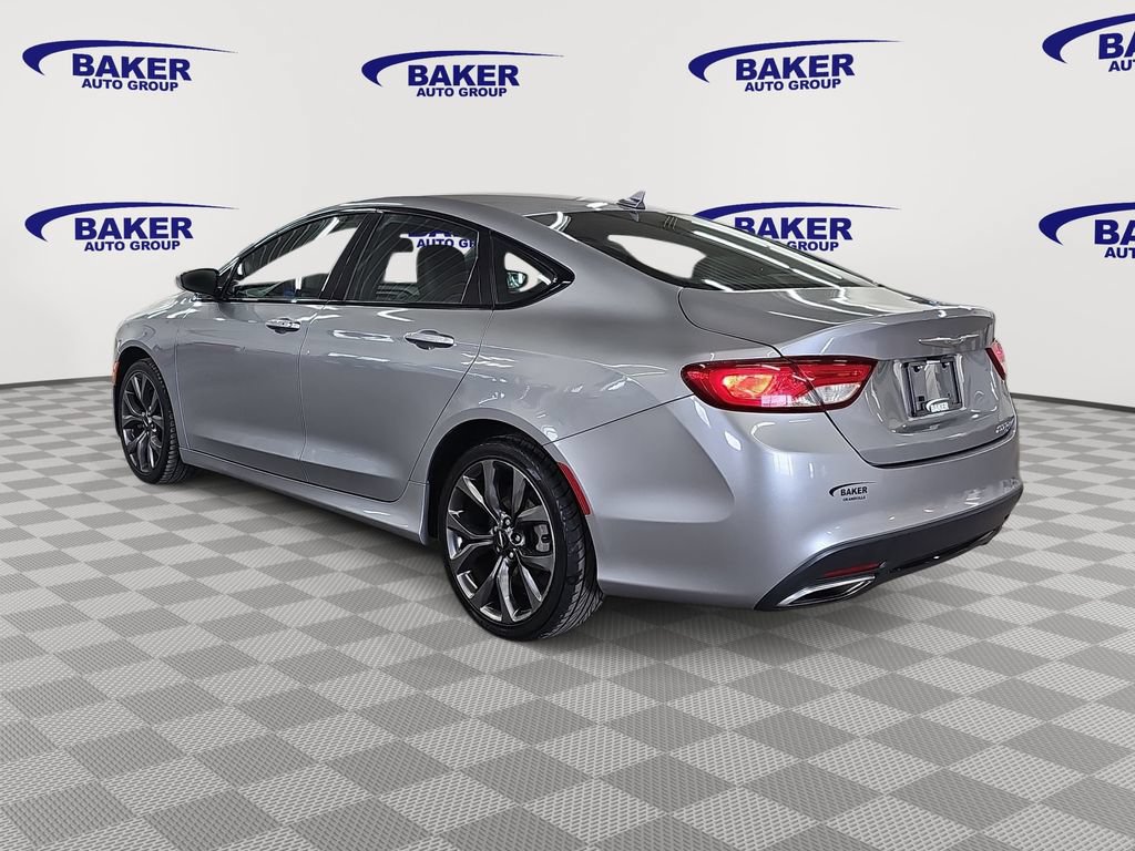 Used 2015 Chrysler 200 S w/ Navigation & Sound Group I FWD image 7