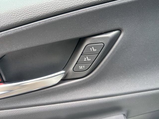Used 2024 Toyota Prius Prime Premium image 22