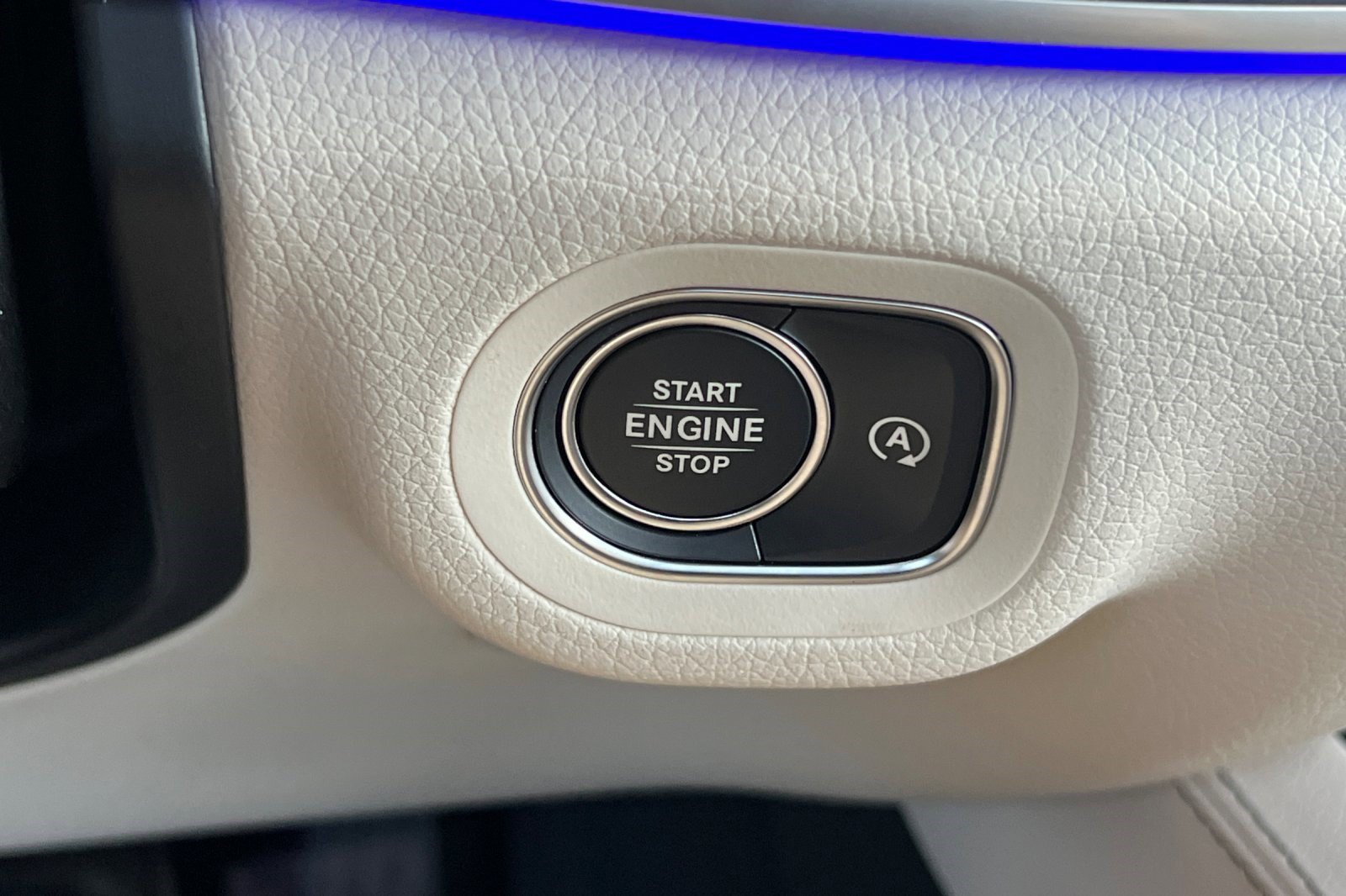Used 2025 Mercedes-Benz GLE 350 4MATIC image 29