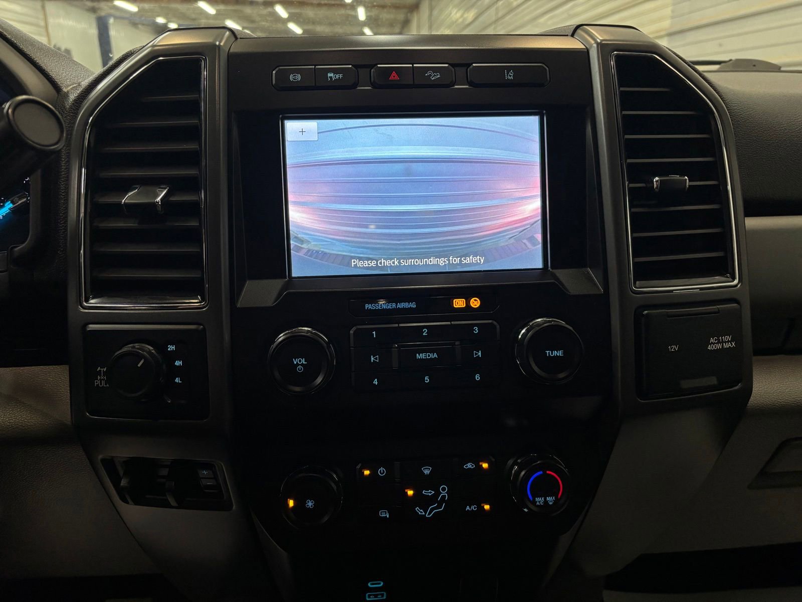 Used 2020 Ford F250 XLT w/ FX4 Off-Road Package AWD/4WD image 21