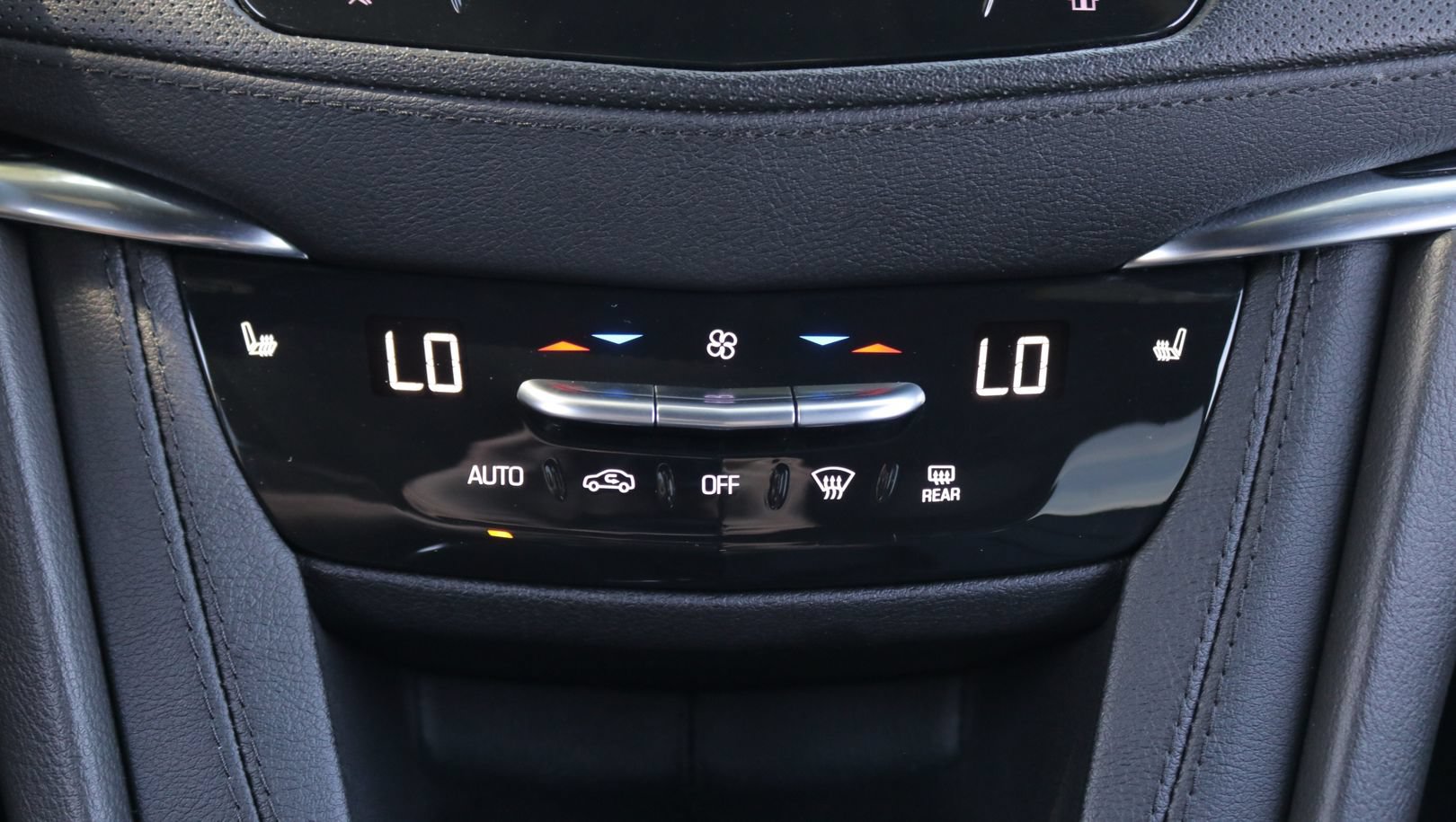 Used 2023 Cadillac XT6 Luxury FWD image 26