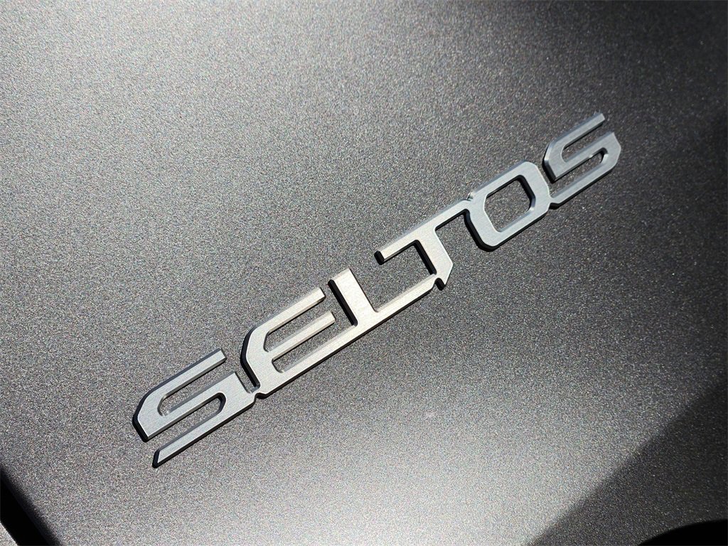 New 2026 Kia Seltos EX image 9