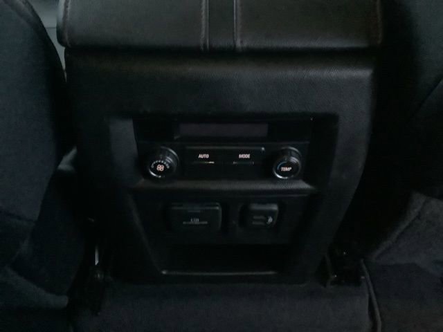 Used 2023 Chevrolet Traverse RS image 15