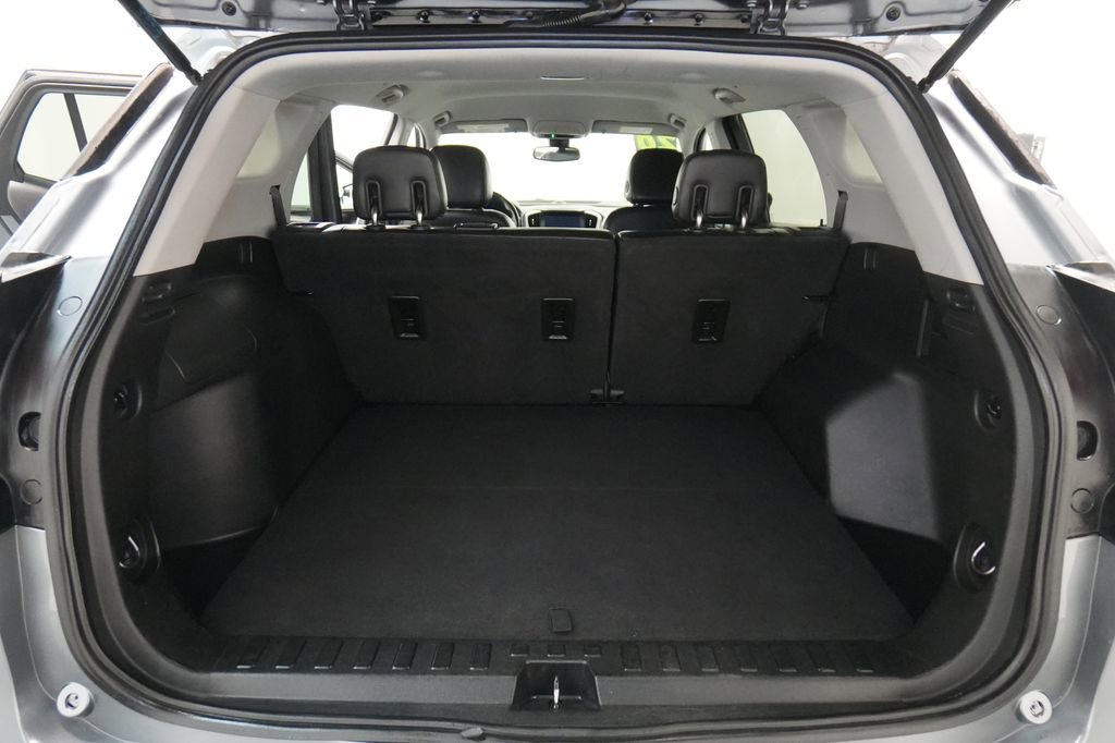 Used 2020 GMC Terrain SLT FWD image 23