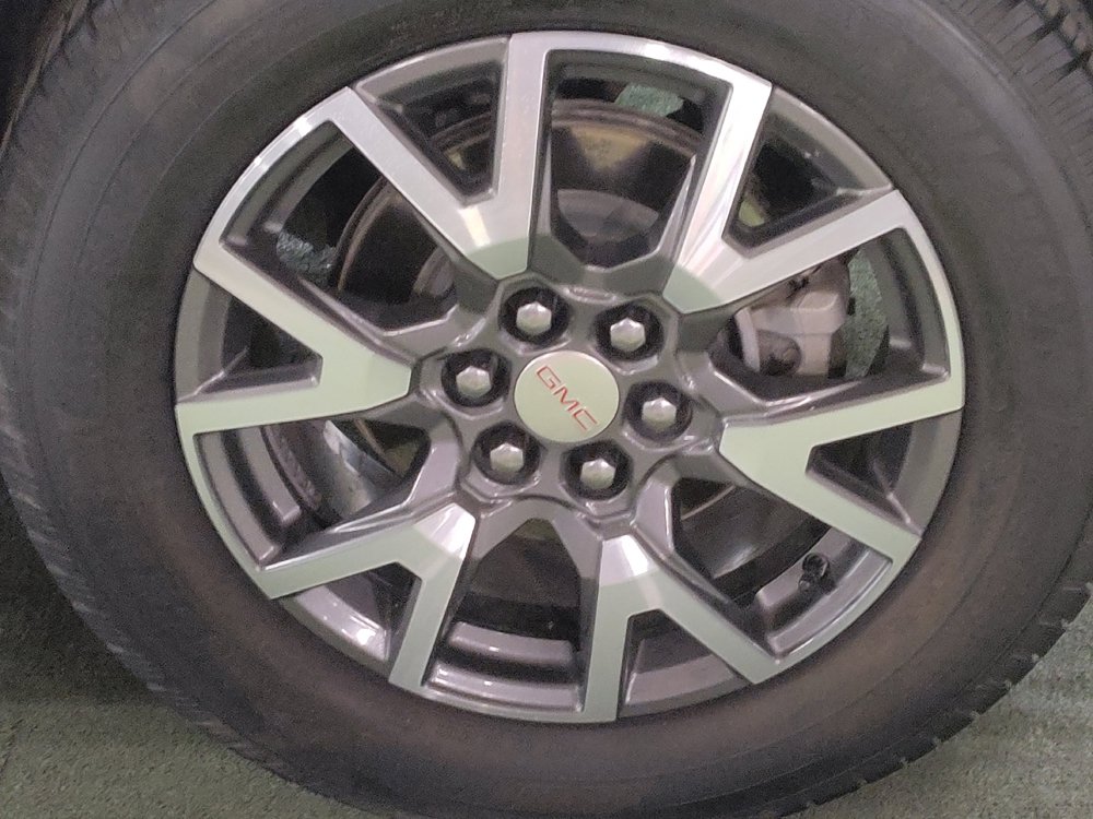 Used 2020 GMC Acadia SLE w/ Driver Convenience Package FWD image 31