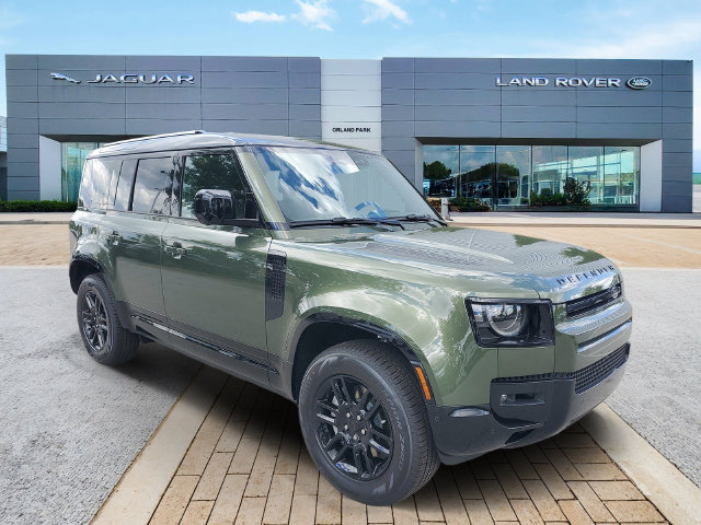 New 2026 Land Rover Defender 110 X-Dynamic SE AWD/4WD image 3