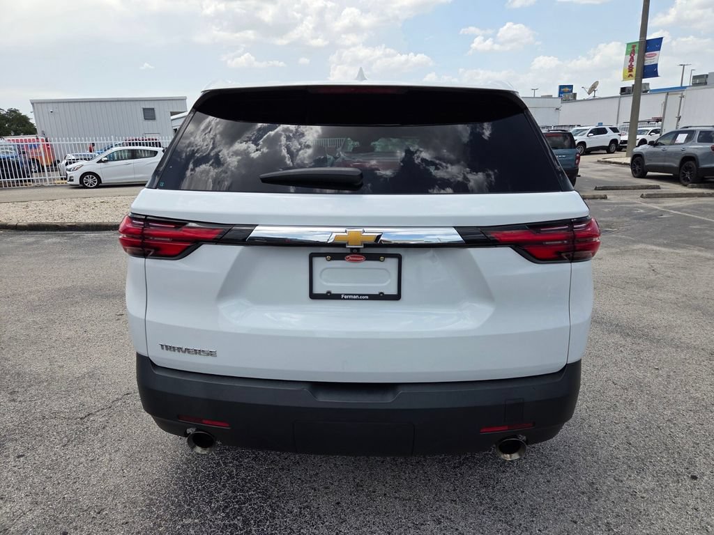 Certified 2023 Chevrolet Traverse LS FWD image 12