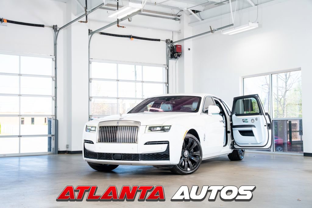 Used 2022 Rolls-Royce Ghost image 1