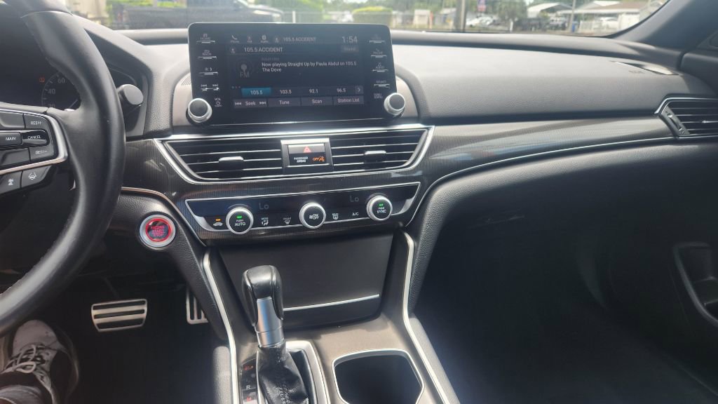 Used 2018 Honda Accord Sport image 19