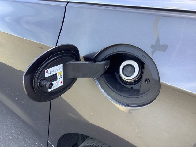 Used 2023 Chrysler Pacifica Touring-L image 22