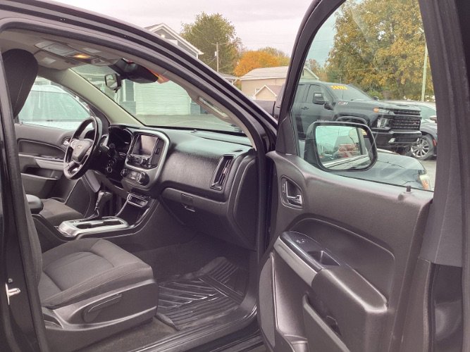 Used 2016 Chevrolet Colorado LT w/ LT Convenience Package image 7