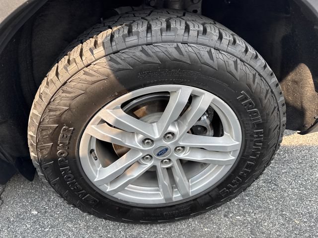 Used 2021 Ford Explorer XLT AWD/4WD image 27