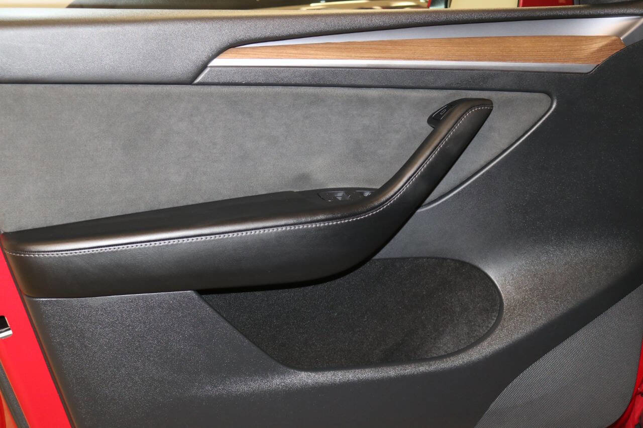 Used 2023 Tesla Model Y Performance image 52