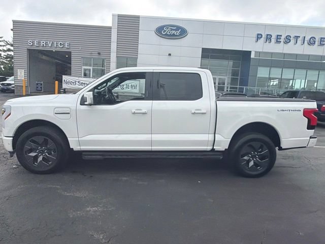 Used 2022 Ford F150 Lightning Lariat w/ Equipment Group 511A High AWD/4WD image 4