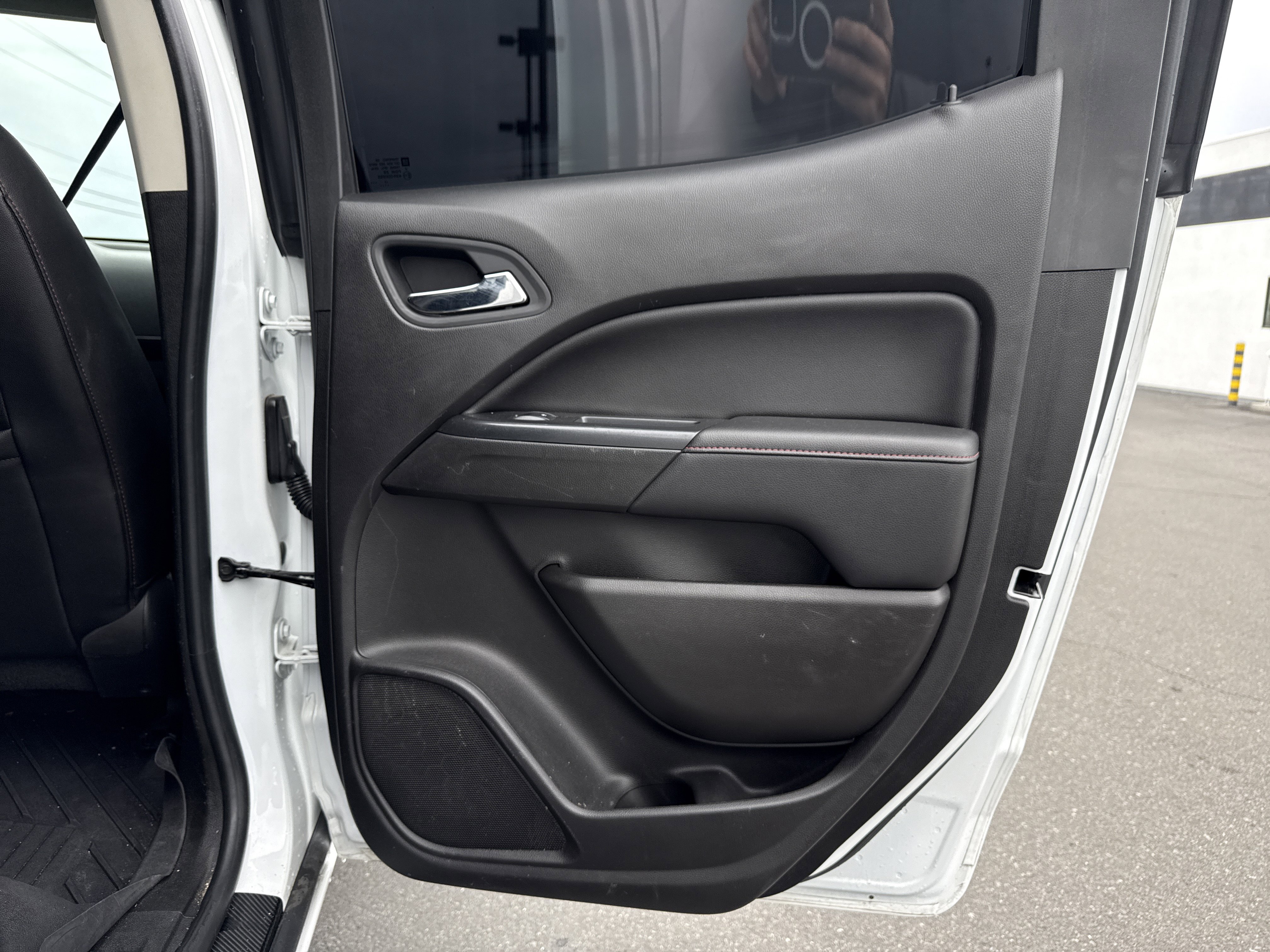 Used 2018 GMC Canyon All Terrain w/ Trailering Package image 17