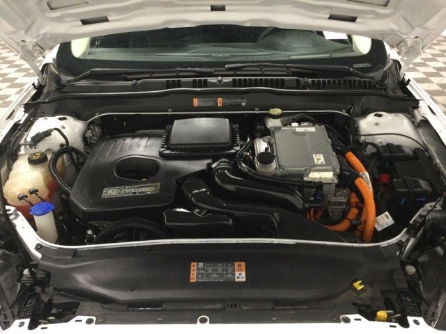 Used 2019 Ford Fusion SE image 12