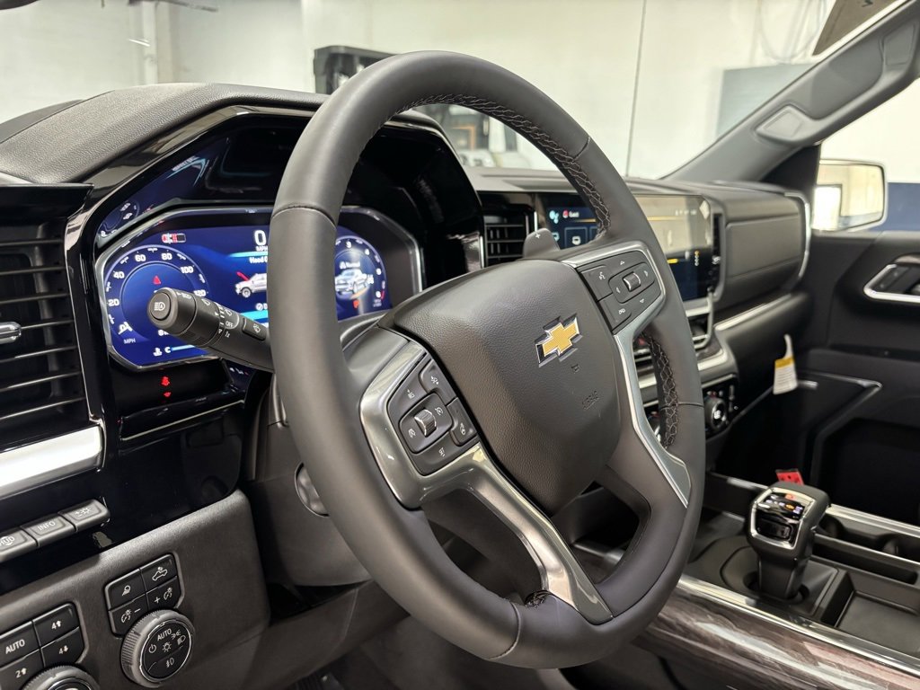 New 2026 Chevrolet Silverado 1500 LTZ w/ LTZ Premium Package image 14