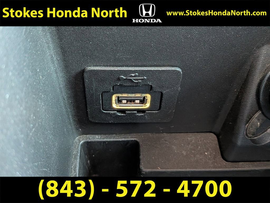 Used 2013 Dodge Challenger SXT w/ Sound Group RWD image 23