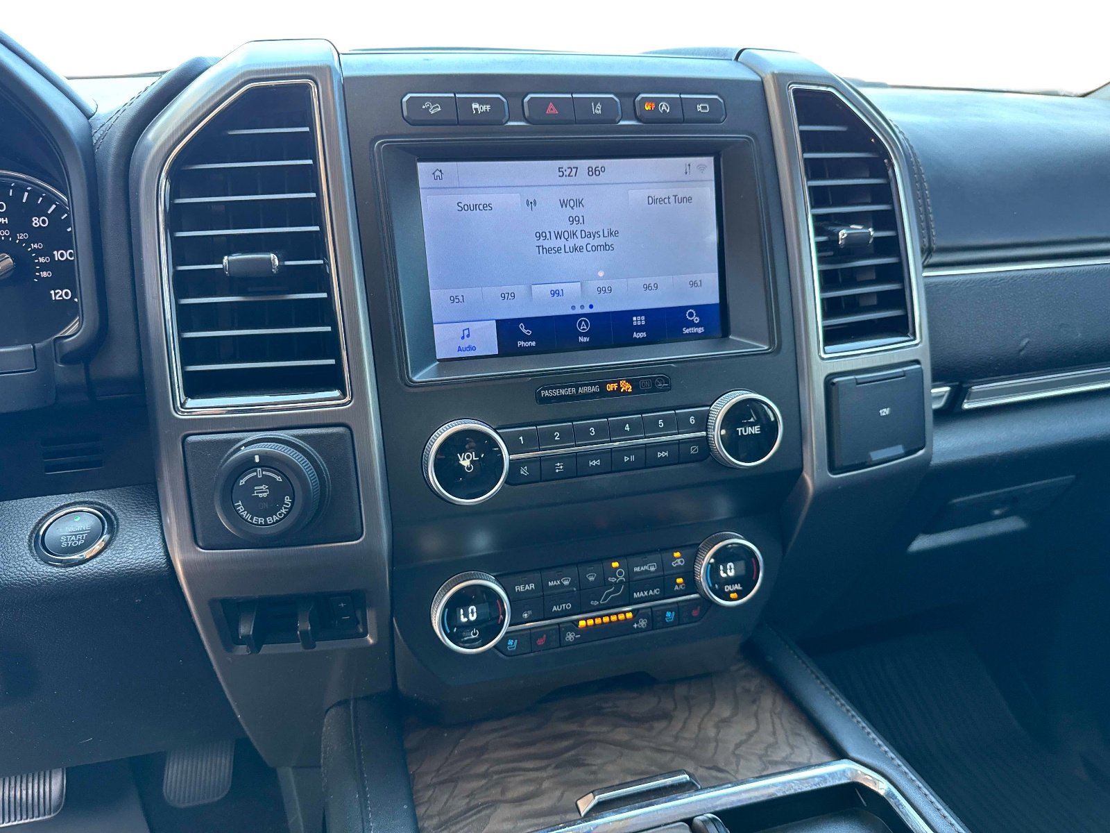 Used 2020 Ford Expedition Platinum AWD/4WD image 26