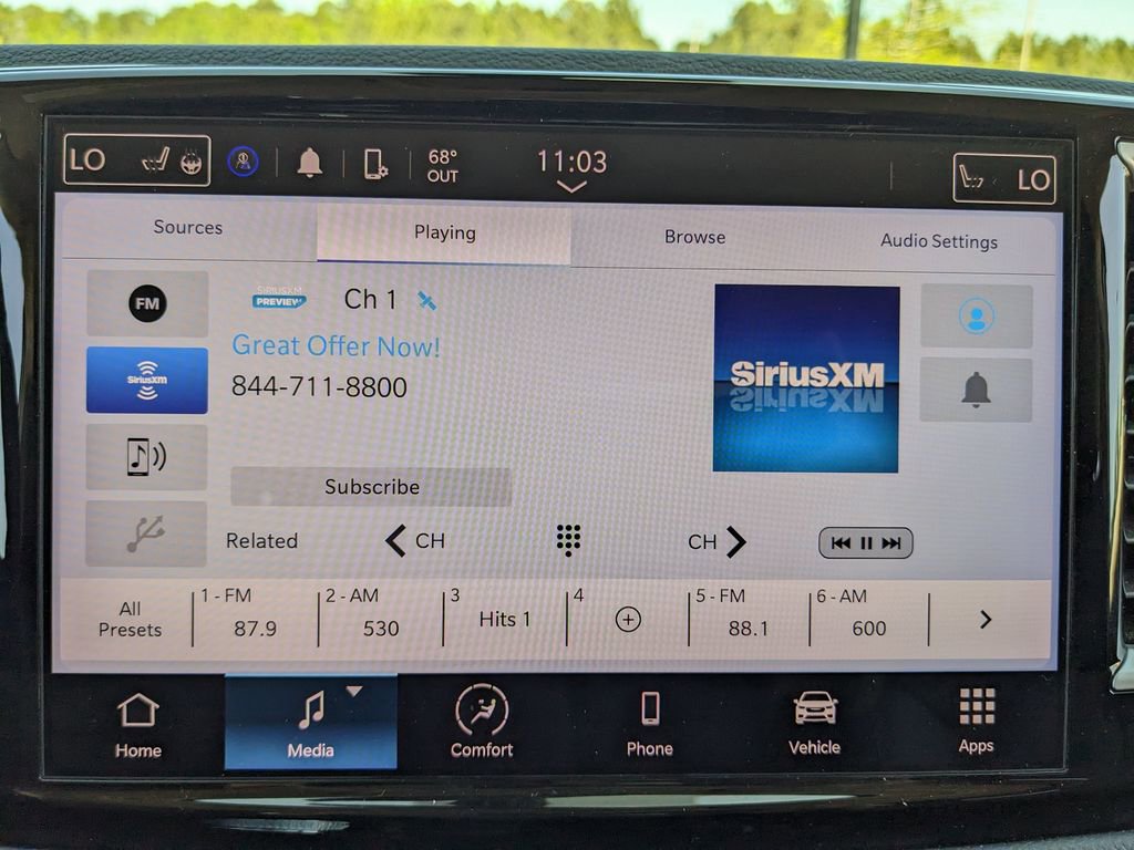 Used 2024 Chrysler Pacifica Touring-L image 31