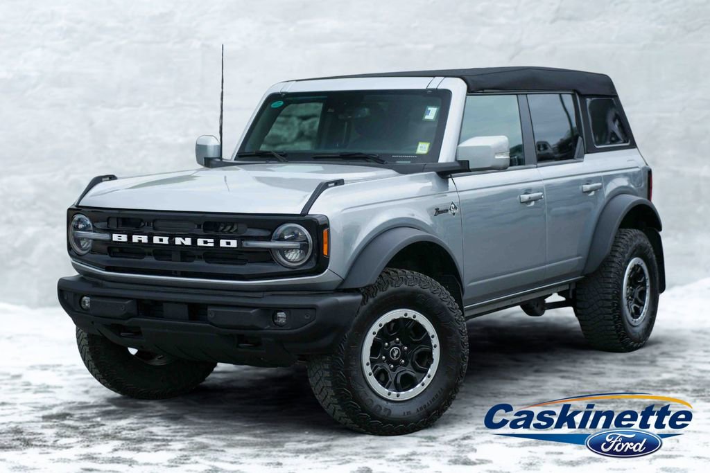 Certified 2024 Ford Bronco Outer Banks w/ Sasquatch Package AWD/4WD image 1