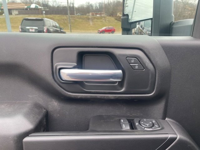 New 2025 GMC Sierra 2500 Pro image 9