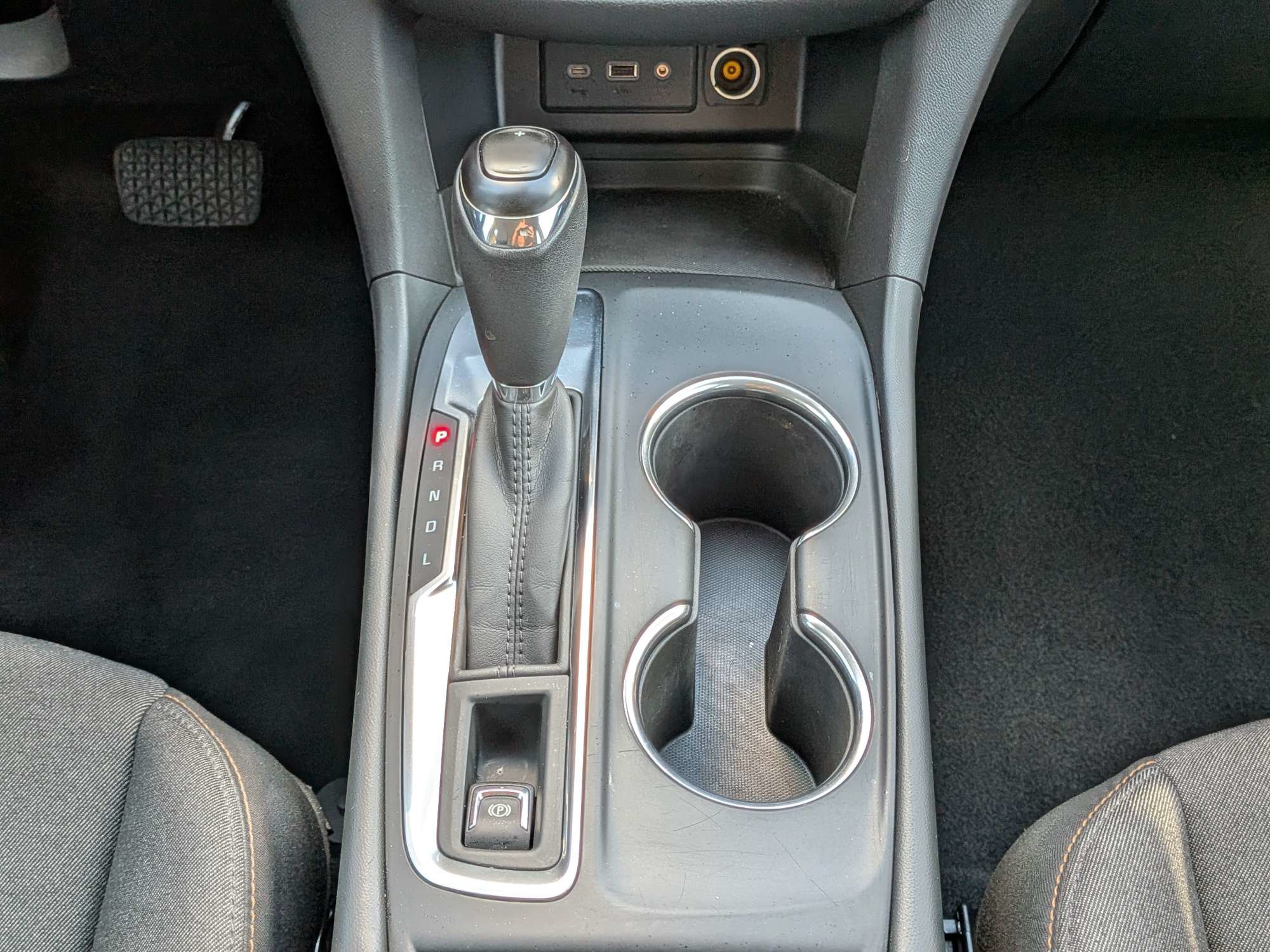 Used 2019 Chevrolet Equinox LT FWD image 23