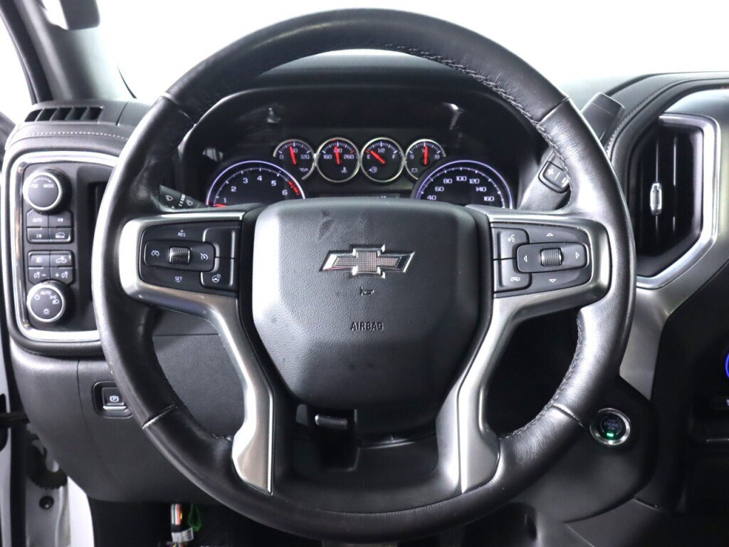 Used 2020 Chevrolet Silverado 1500 RST image 12