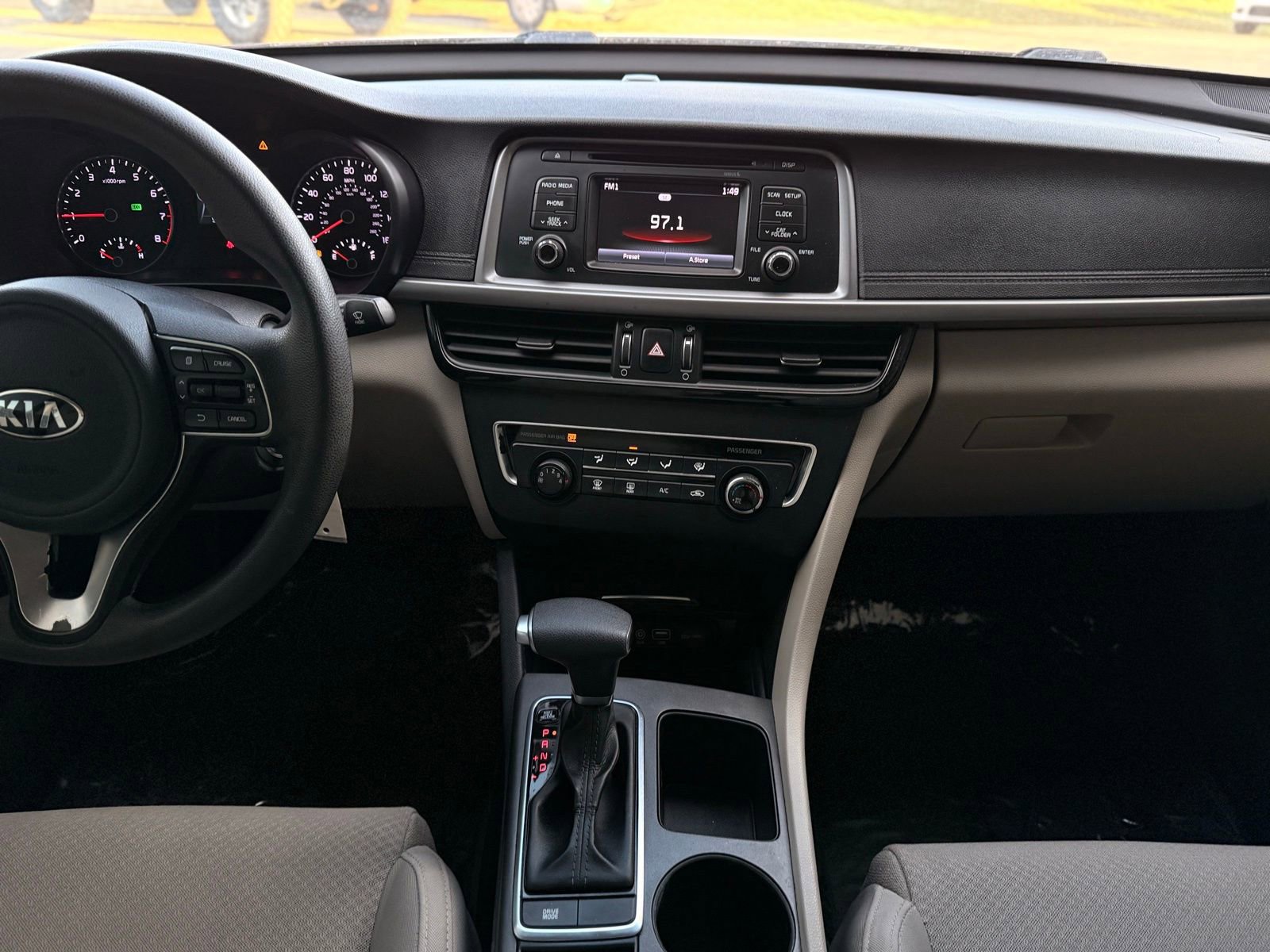 Used 2016 Kia Optima LX image 24