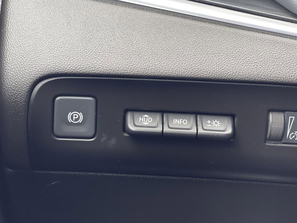 Used 2022 Buick Enclave Premium w/ Experience Buick Package image 18