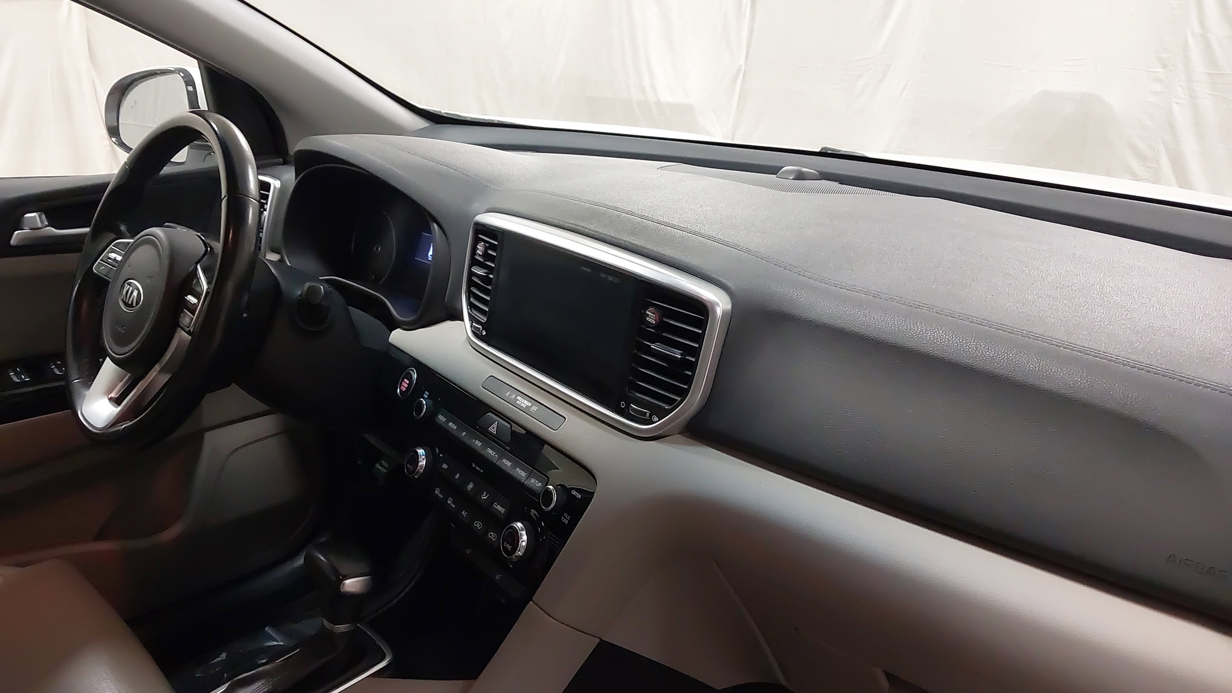 Used 2020 Kia Sportage EX image 29