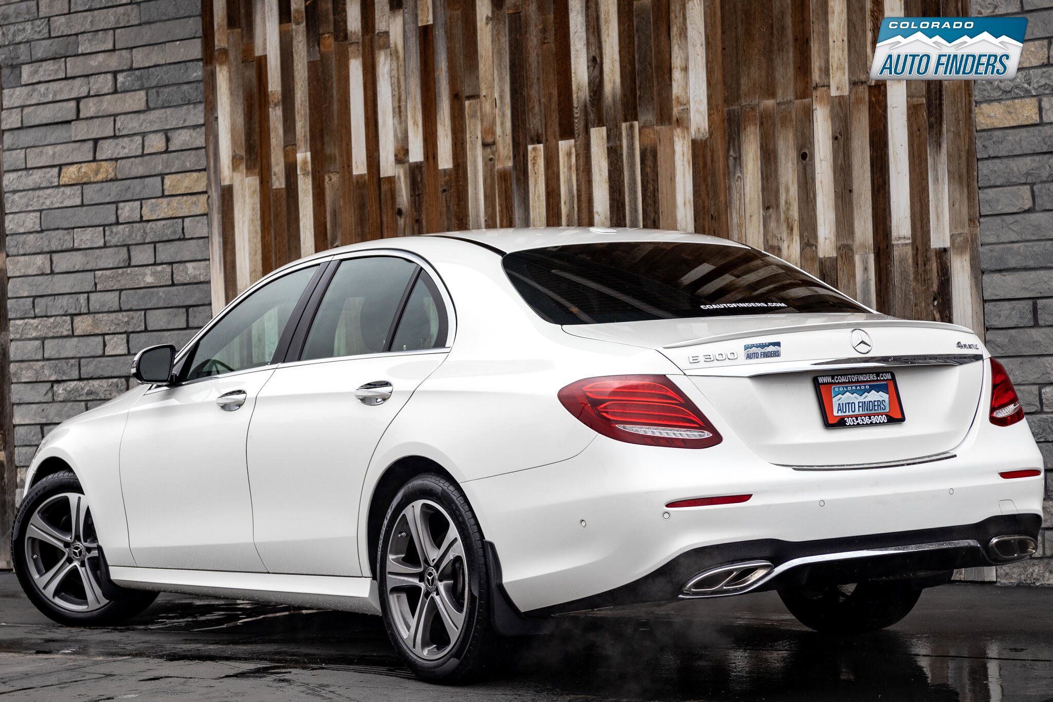 Used 2019 Mercedes-Benz E 300 4MATIC w/ Premium 1 Package image 3