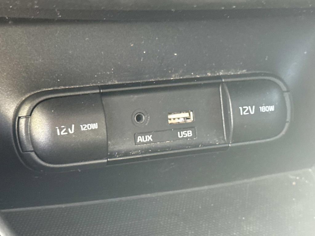 Used 2016 Kia Soul FWD image 22