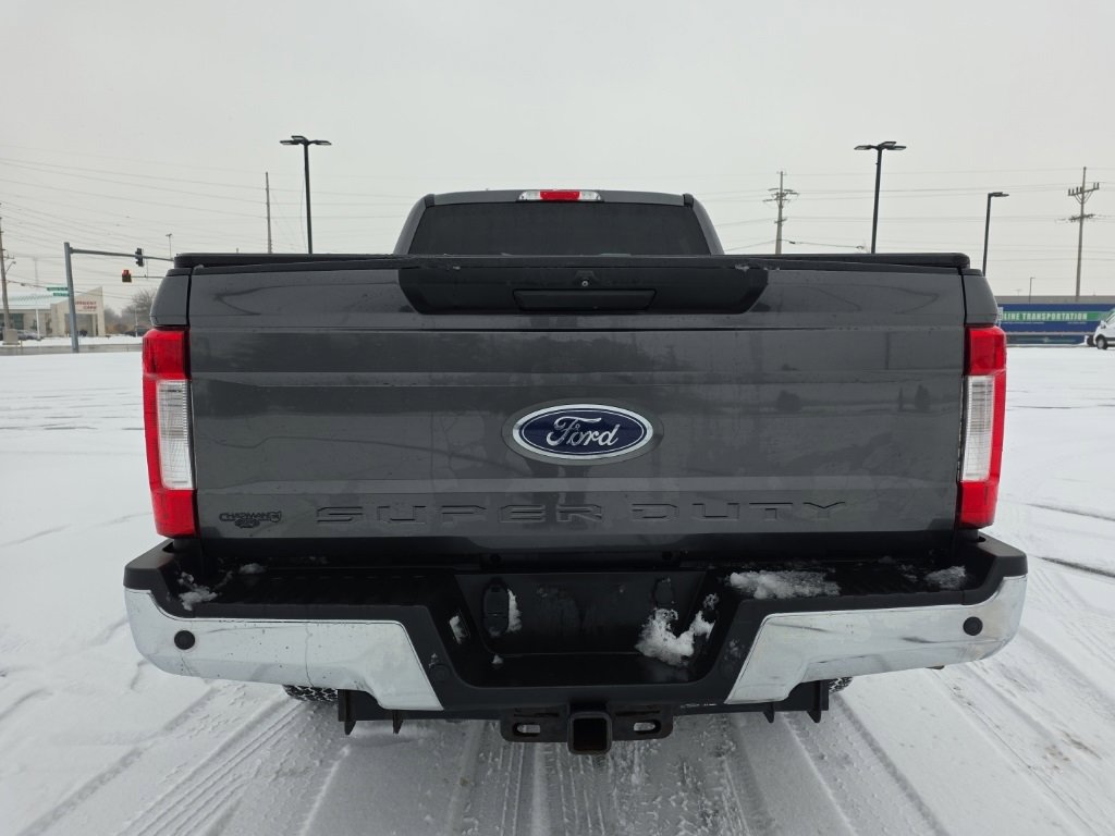 Used 2017 Ford F250 XLT w/ XLT Value Package image 6