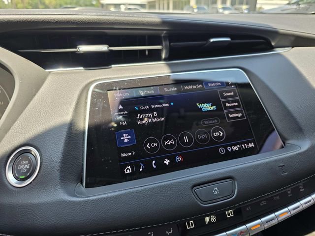 Used 2020 Cadillac XT4 Luxury w/ Cold Weather Package FWD image 12