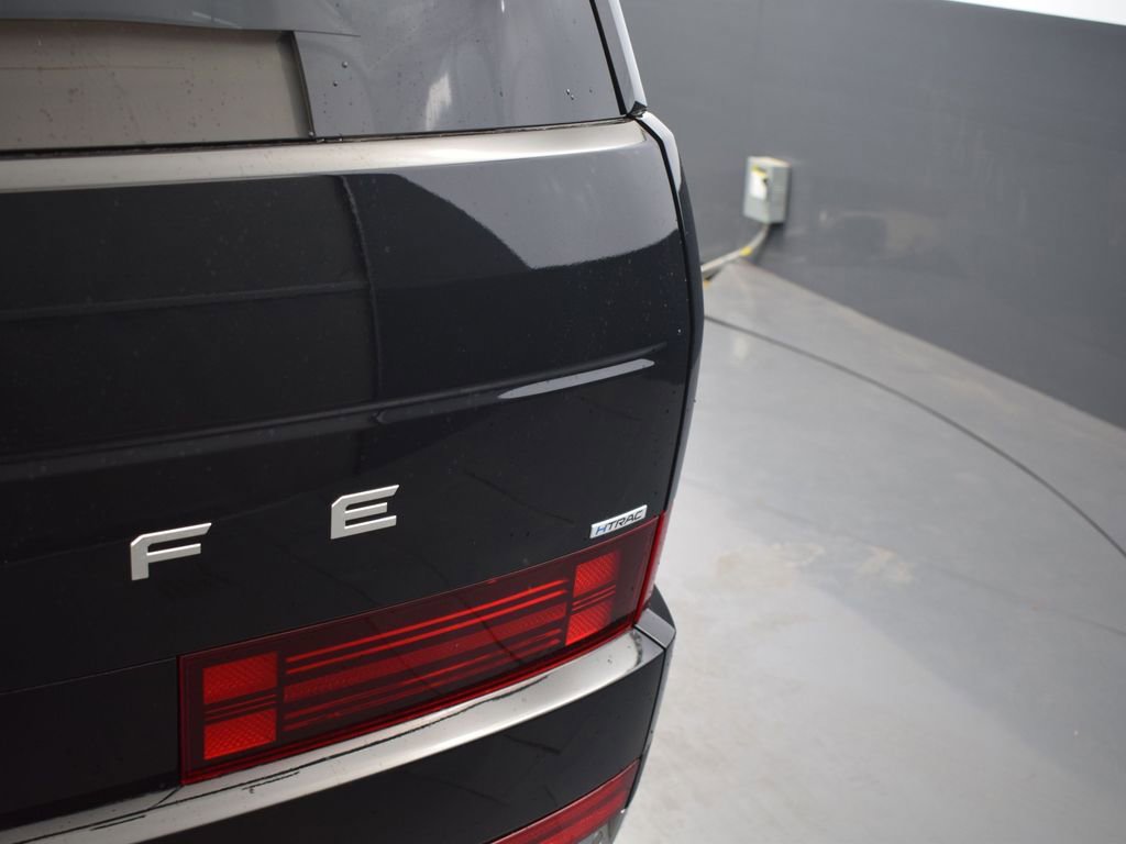 Used 2025 Hyundai Santa Fe Limited image 11