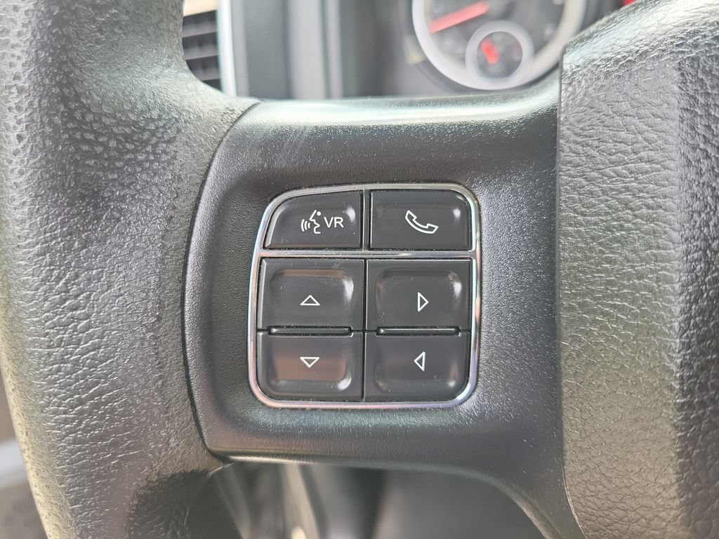 Used 2017 RAM 1500 Classic SLT AWD/4WD image 23