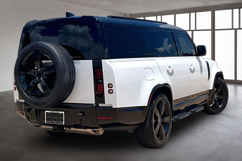 Certified 2025 Land Rover Defender 130 X-Dynamic SE AWD/4WD image 2