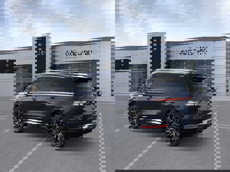 New 2026 Lincoln Aviator Black Label image 4