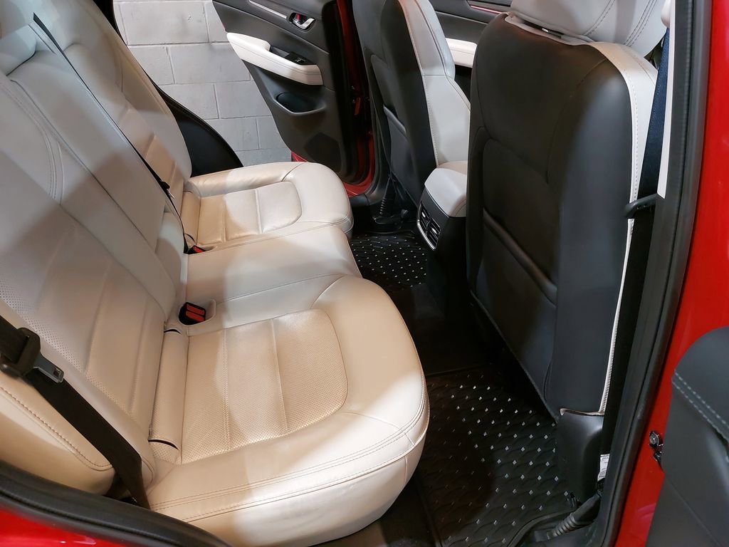 Used 2018 MAZDA CX-5 Grand Touring w/ Premium Package image 11