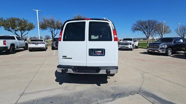 Used 2024 Chevrolet Express 2500 w/ Driver Convenience Package image 7