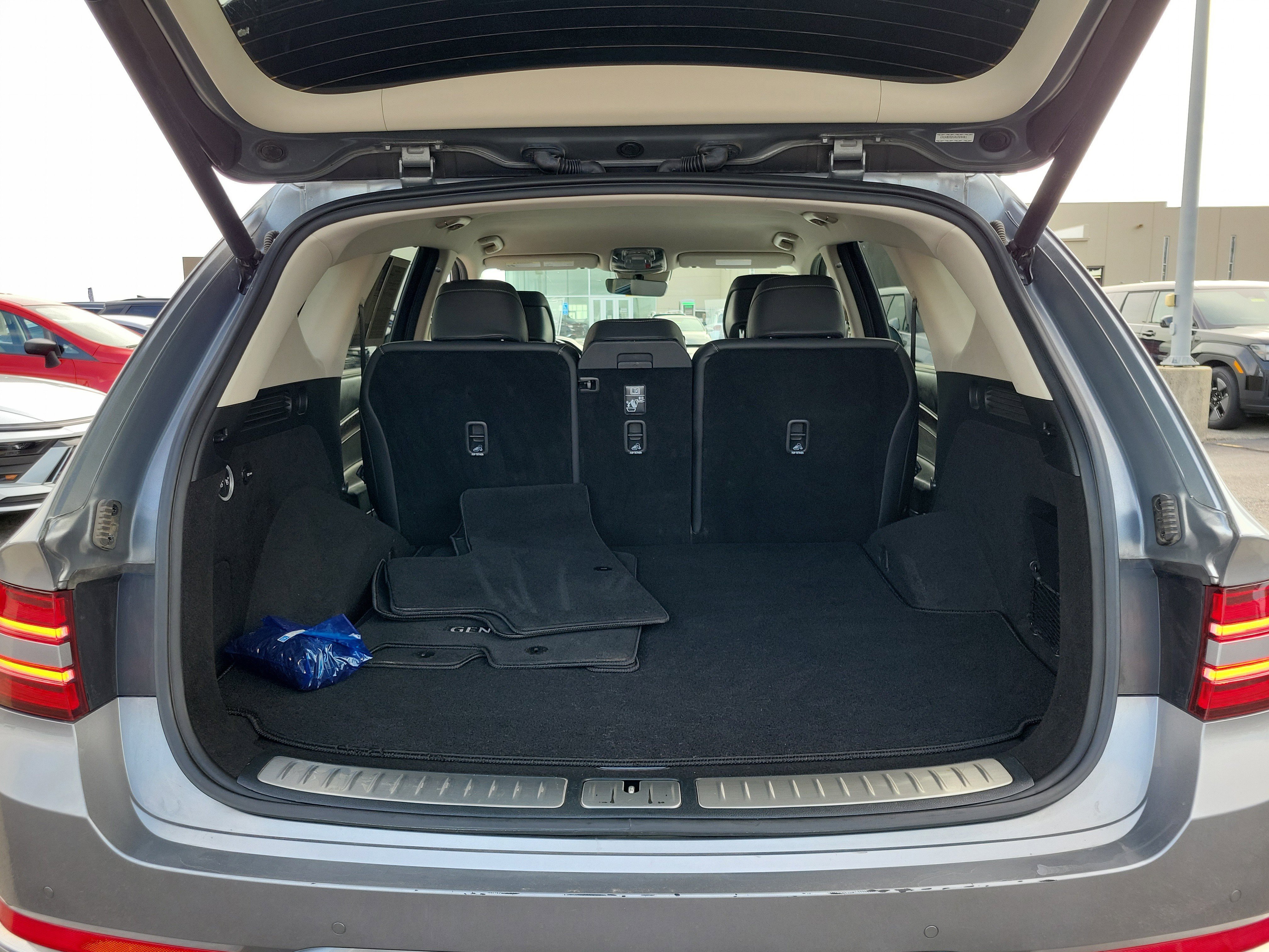 Used 2024 Genesis GV80 2.5T image 8